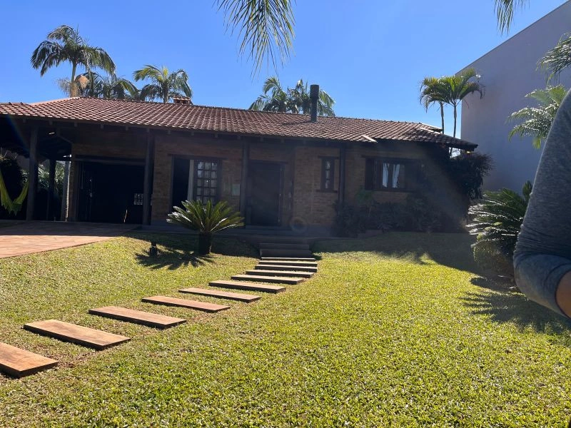 Casa térrea no bairro Glória com terreno superior a 1.000m² — foto 11 de 35