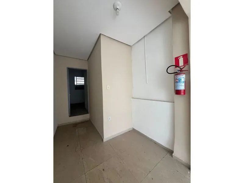 Sala comercial no Centro, 56 m² na Avenida América — foto 4
