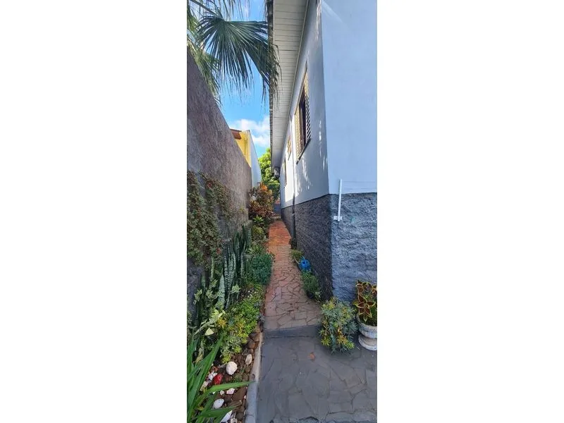 Casa com 3 dormitórios no bairro Central — foto 18