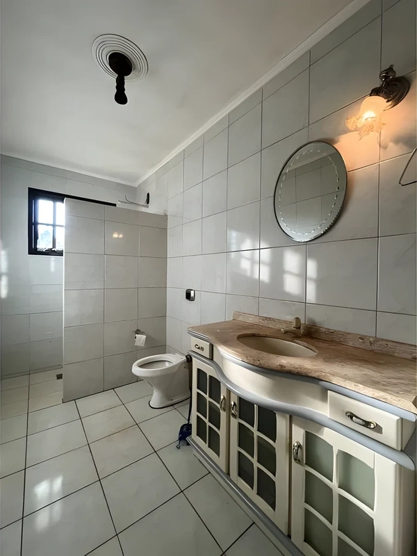 Casa com 4 dormitórios e piscina no bairro Centro – Santa Rosa/RS — foto 12 de 18
