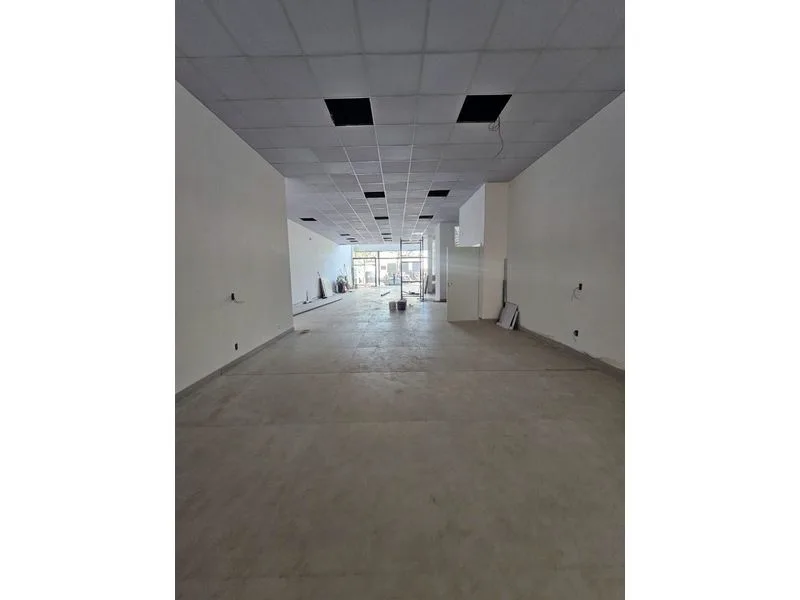 Loja ampla no Centro de Santa Rosa, 355 m² com mezanino — foto 3