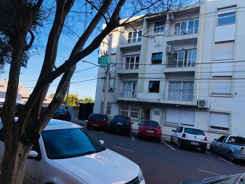Apartamento com 3 dormitórios à venda, 107 m² por R$ 340.000 - Centro — foto 2 de 17
