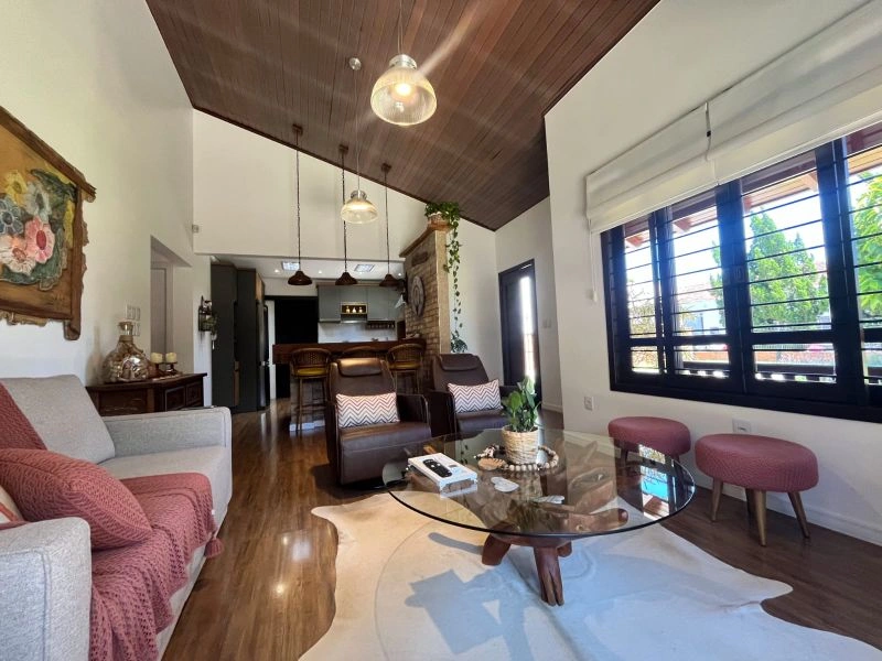 Casa com 2 dormitórios, 3 vagas e sistema fotovoltaico no bairro Cruzeiro — foto 23 de 38