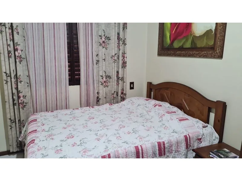 Casa com 3 dormitórios e piscina no bairro Central — foto 9