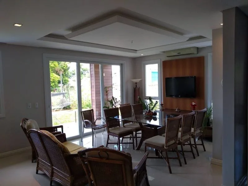 Casa de alto padrão em São Francisco, Santa Rosa — foto 13
