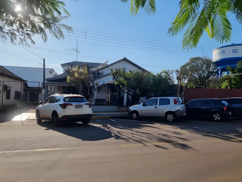 Casa com 4 dormitórios à venda, 223 m² por R$ 800.000,00 - Centro - Santa Rosa/RS