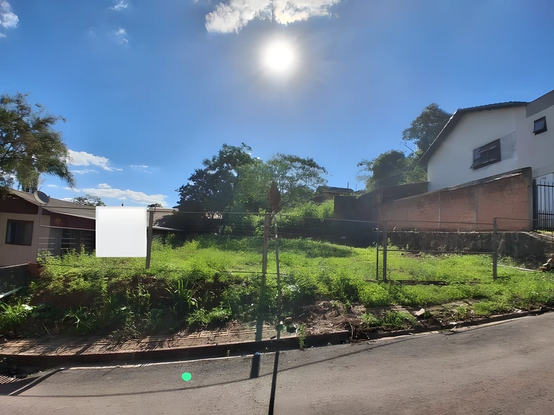 Vende se amplo terreno na rua caminho do leste no bairro sulina terreno 461,37 m²