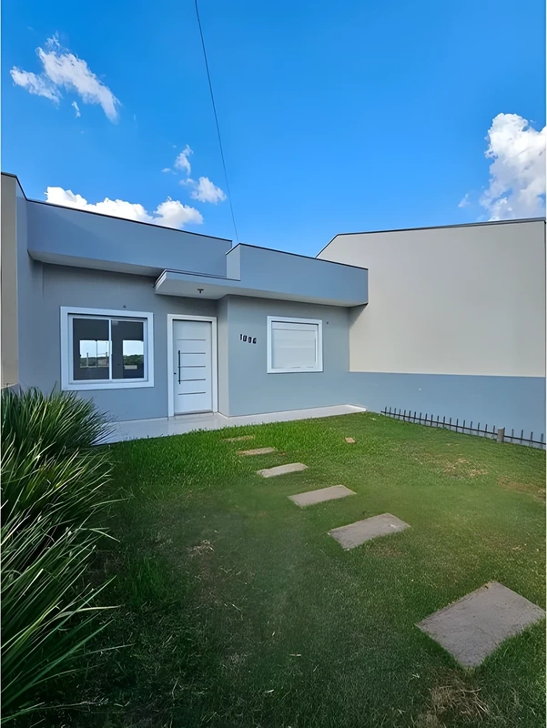 Casa de 2 dormitórios no Planalto, Santa Rosa