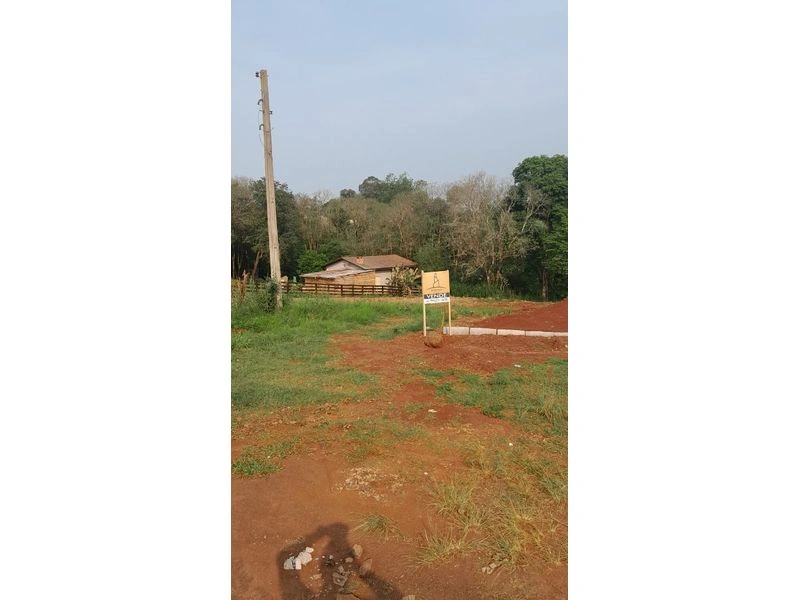 Terreno a venda com 500 m² próximo a Associação da AGCO