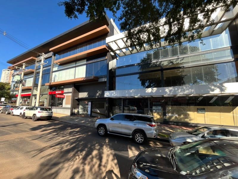 Sala comercial com 3 pavimentos e 1.157,53 m² no bairro Centro — foto 2 de 18