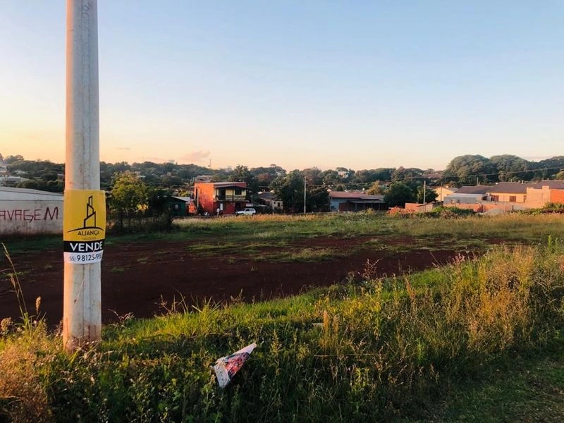 Terreno próximo à empresa Toda Hora