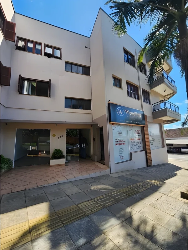 Apartamento com 3 dormitórios no Centro, Edifício Neitzke