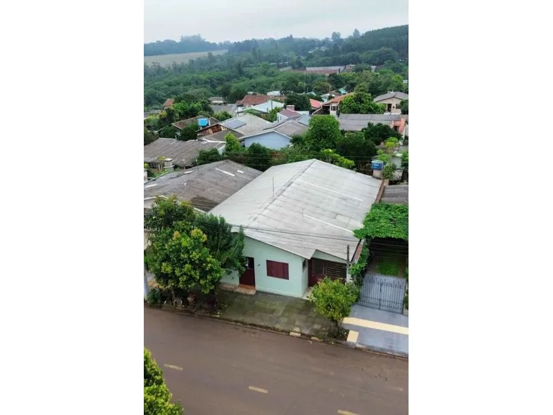Casa com 3 dormitórios no bairro Sulina — foto 1