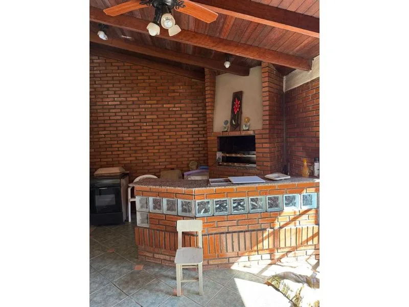 Casa no Centro com piscina e churrasqueira — foto 13