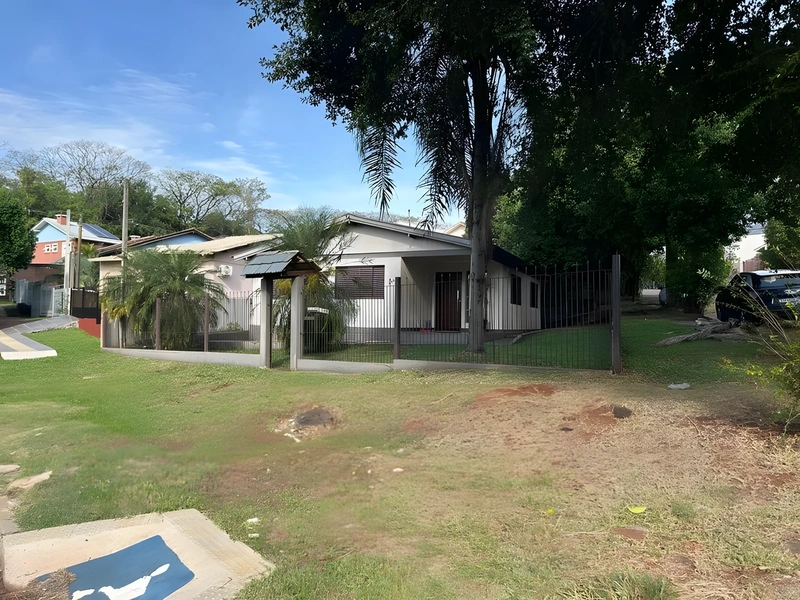 Casa com 3 dormitórios à venda por R$ 650.000,00 - São Francisco - Santa Rosa/RS