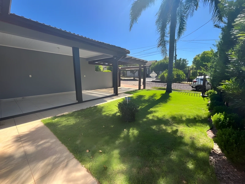 Casa - venda por R$ 426.000,00 ou aluguel por R$ 2.230,00/mês - Centro - Santa Rosa/RS — foto 2 de 15