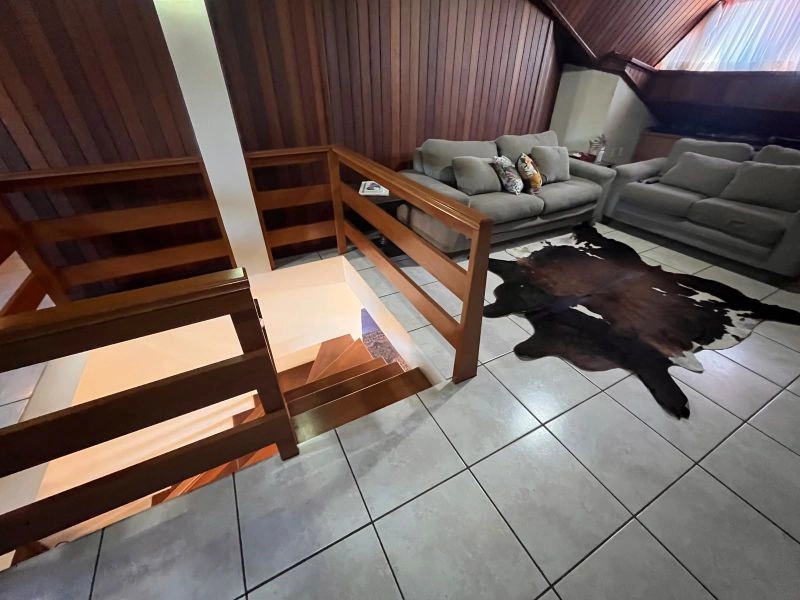 Casa com 4 dormitórios e 2 vagas no Centro — foto 48 de 51
