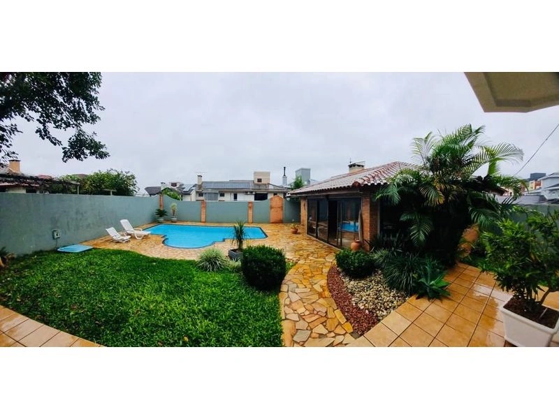Casa com 4 dormitórios à venda, 267 m² por R$ 1.435.000 - Centro - Santa Rosa/RS — foto 12 de 17