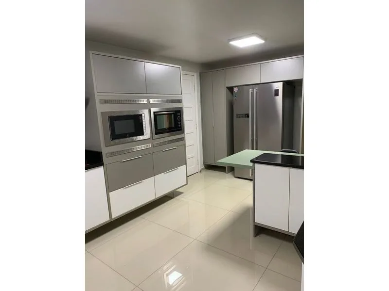 Apartamento sofisticado de 3 dormitórios no Centro — foto 14