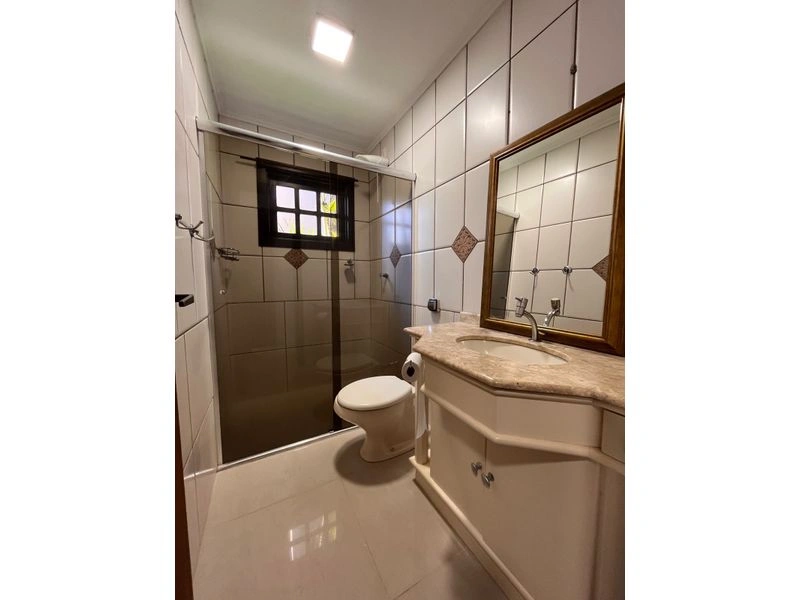 Casa térrea no bairro Glória com terreno superior a 1.000m² — foto 22 de 35