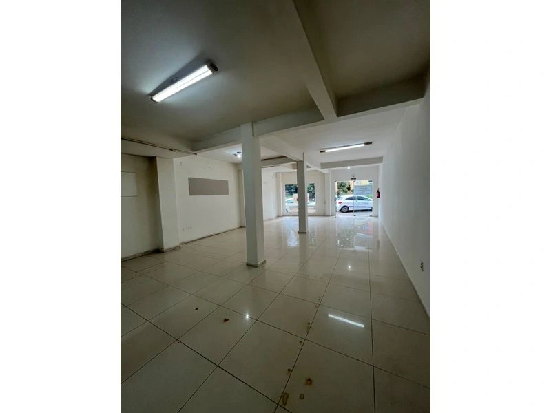 Sala comercial térrea com 127 m² no bairro Centro — foto 3 de 7