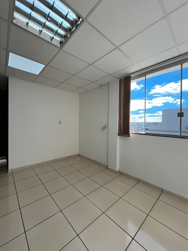 Sala comercial de 82 m² na Avenida Inhacorá, no bairro Centro – Santa Rosa/RS — foto 8 de 9