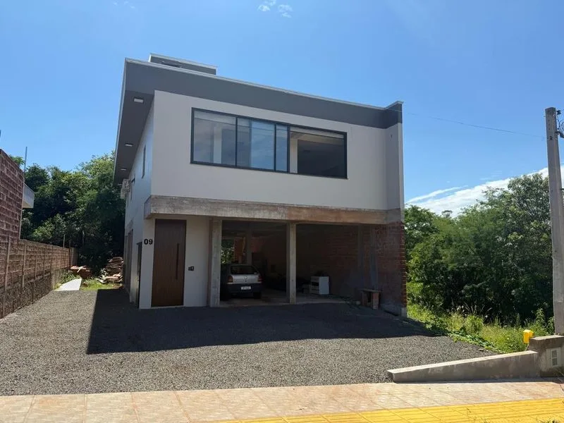 Casa 2 dormitórios no bairro Glória, Santa Rosa — foto 1