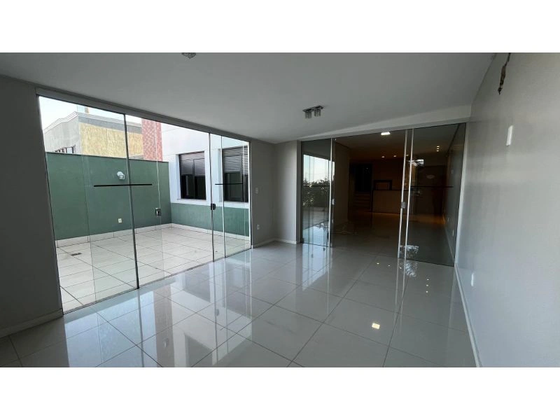 Apartamento com terraço, suíte e 2 vagas no Centro — foto 8 de 21