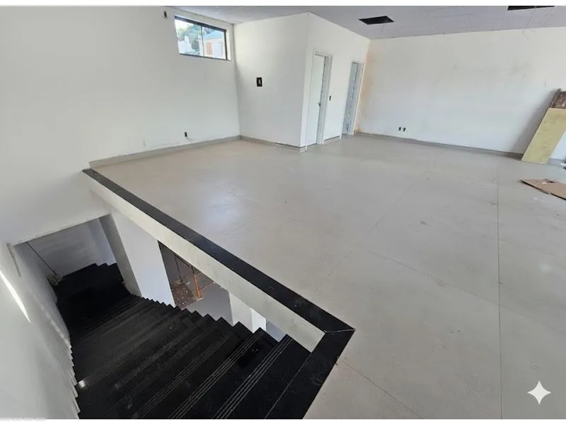 Loja ampla no Centro de Santa Rosa, 355 m² com mezanino — foto 5