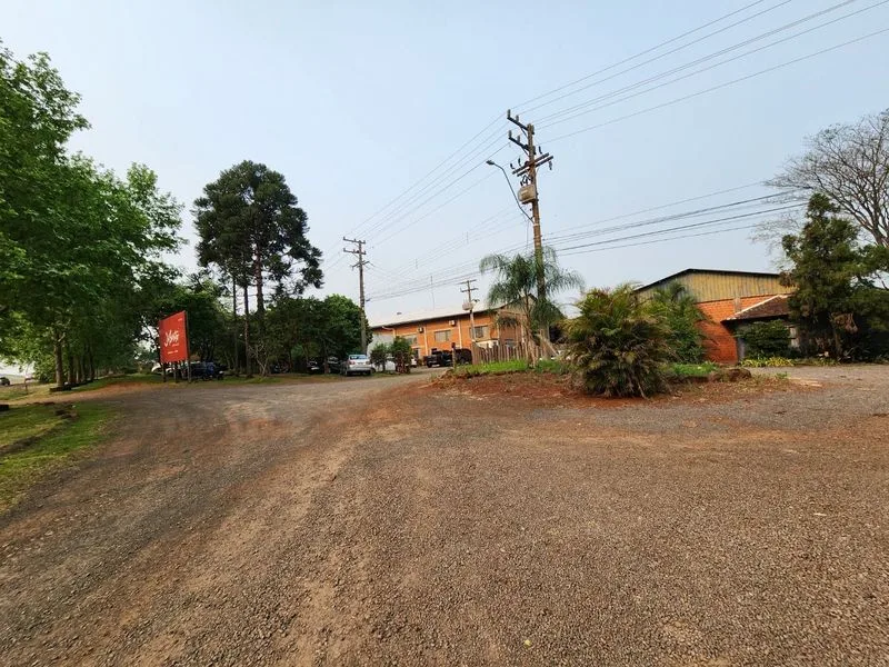 Pavilhão comercial no Cruzeiro com escritório e casa — foto 3