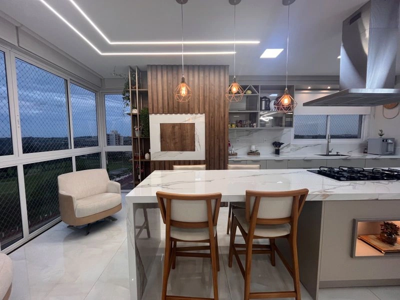 Apartamento com 3 dormitórios e 4 banheiros no bairro Central — foto 4 de 23