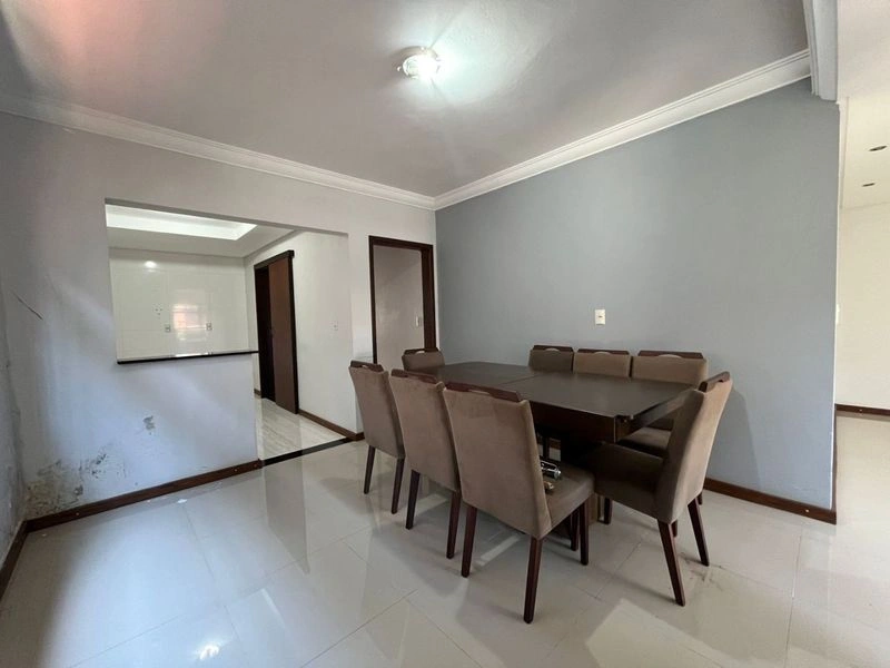 Casa com 3 residências no bairro Timbaúva, 297,22 m² — foto 8 de 15