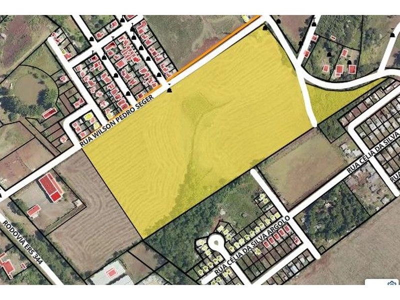 6,2 Hectares próxima da área industrial, própria para loteamento residencial e comercial.