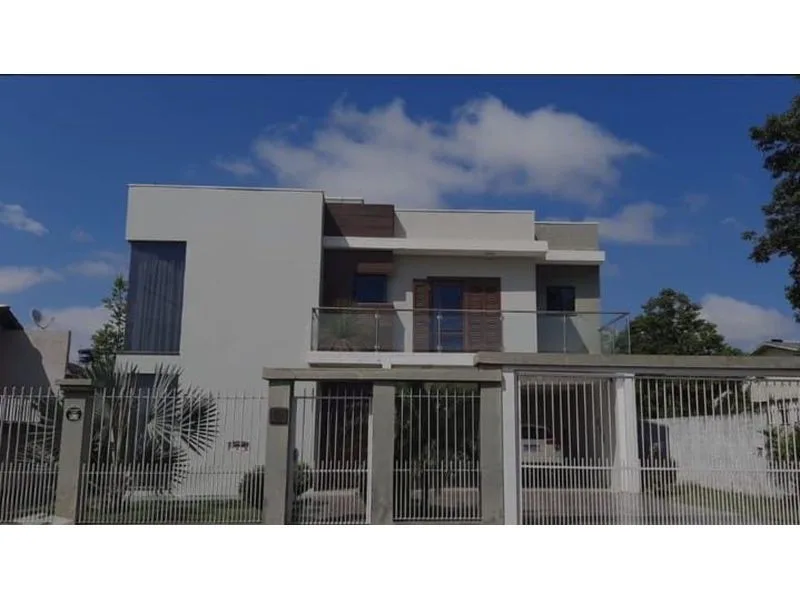 Casa com 3 dormitórios na Central — foto 1
