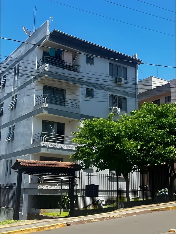 Apartamento no Centro, Edifício Ariane