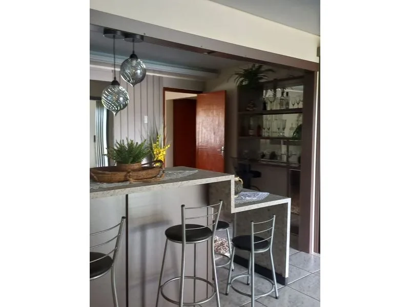 Casa no Roncador com terreno amplo — foto 2