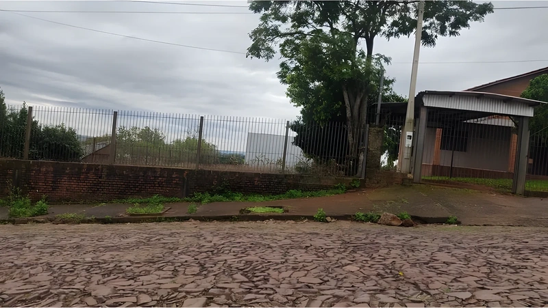Terreno à venda por R$ 365.000 - Central - Santa Rosa/RS