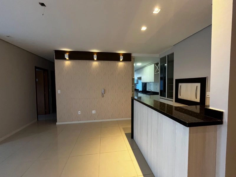 Apartamento com terraço, suíte e 2 vagas no Centro — foto 3 de 21