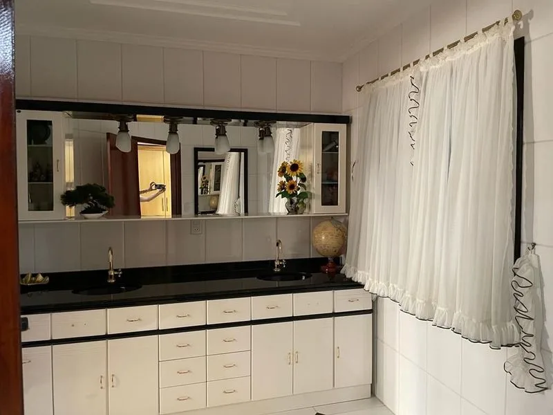 Casa no bairro São Francisco com piscina aquecida e energia solar — foto 7