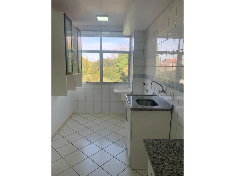 Apartamento 2 dormitórios no bairro Centro, Ed. Vitória, 50 m² — foto 5 de 8