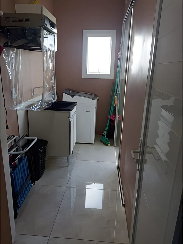 Casa a venda no loteamento Montese Area construída 46 m² terreno com 210 m² 10x20 1 quarto  banheiro lavanderia ampla sala Casa com chapada,  piso por — foto 13 de 13