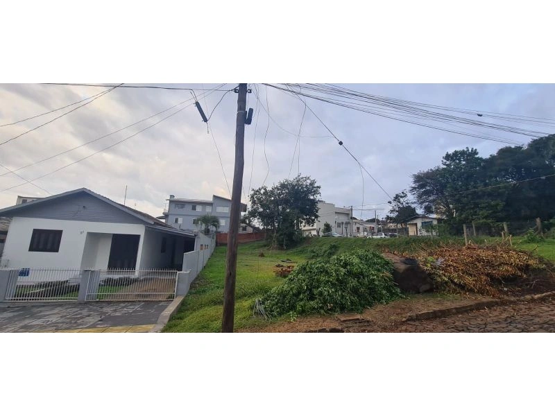 Terreno de esquina a venda no bairro Glória — foto 4 de 6