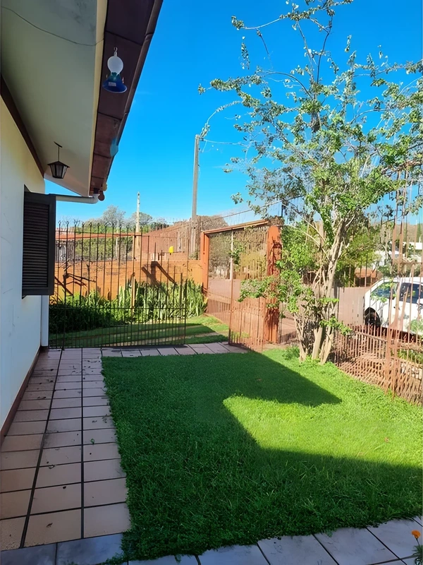 Casa com 4 dormitórios à venda por R$ 840.000,00 - Centro - Santa Rosa/RS — foto 4 de 27