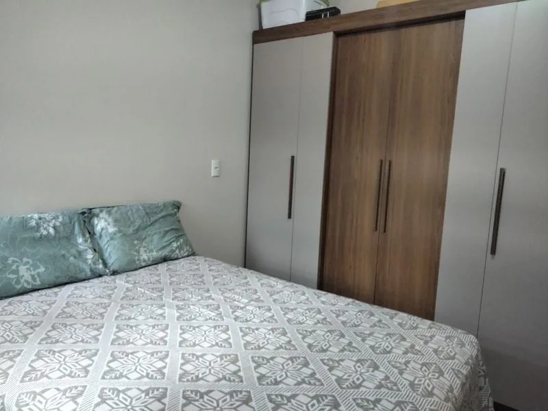 Casa com 3 dormitórios e edícula na Glória — foto 4