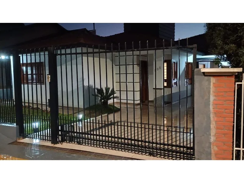 Casa com 3 dormitórios em São Francisco — foto 1
