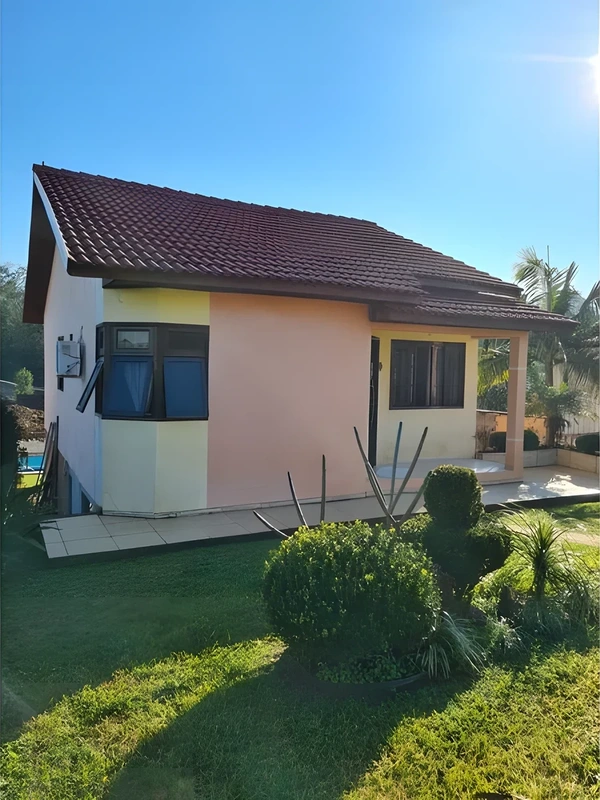 casa com piscina — foto 3 de 5