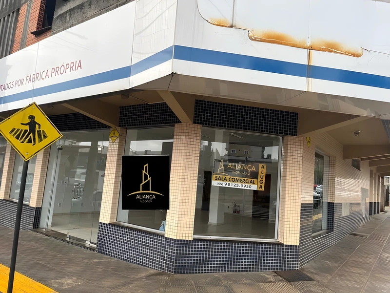 Sala comercial no Centro, com mezanino