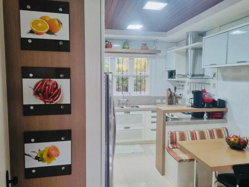 Casa com 4 dormitórios à venda, 267 m² por R$ 1.435.000 - Centro - Santa Rosa/RS — foto 8 de 17