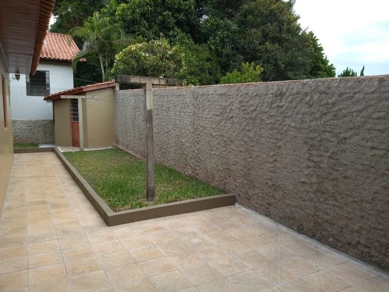 Casa de 4 quartos no bairro Central — foto 4