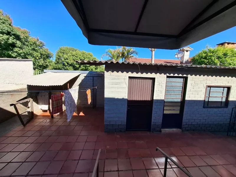 Casa de esquina no Cruzeiro com terreno amplo — foto 19